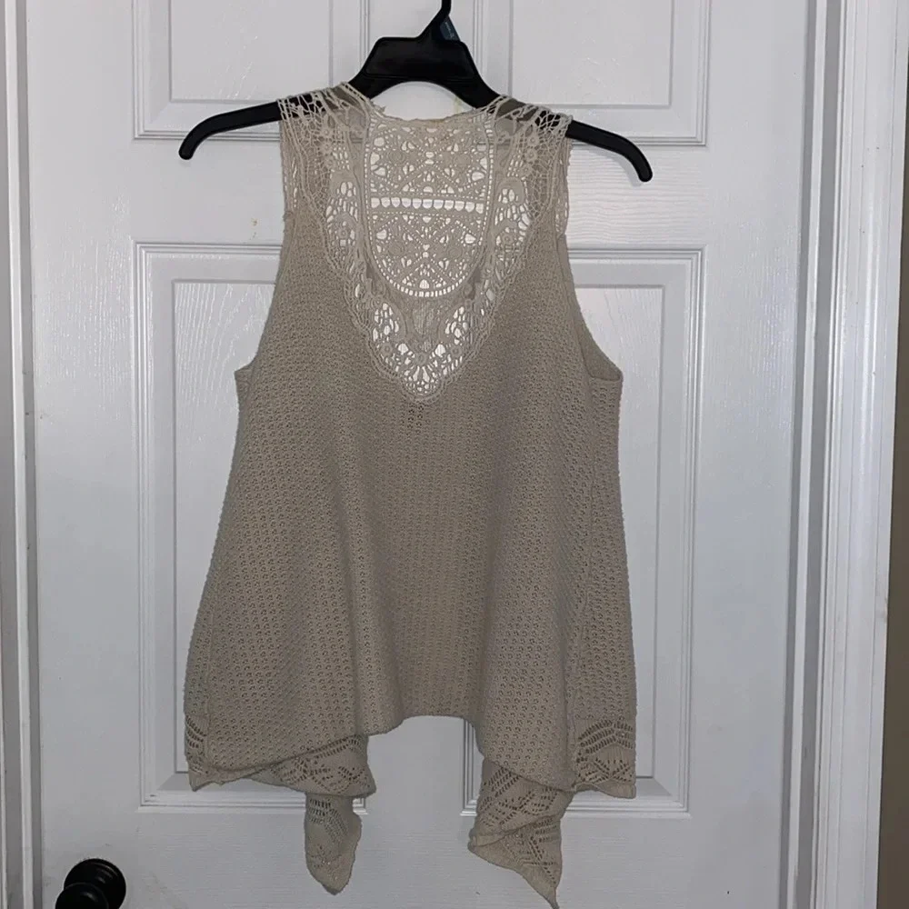 Red Camel Crochet Sleeveless Cardigan Size L - Picture 2 of 3